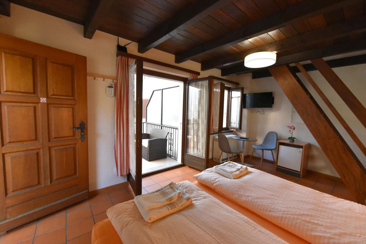 Hotel Pensione Serena Purasca Zewnętrze zdjęcie