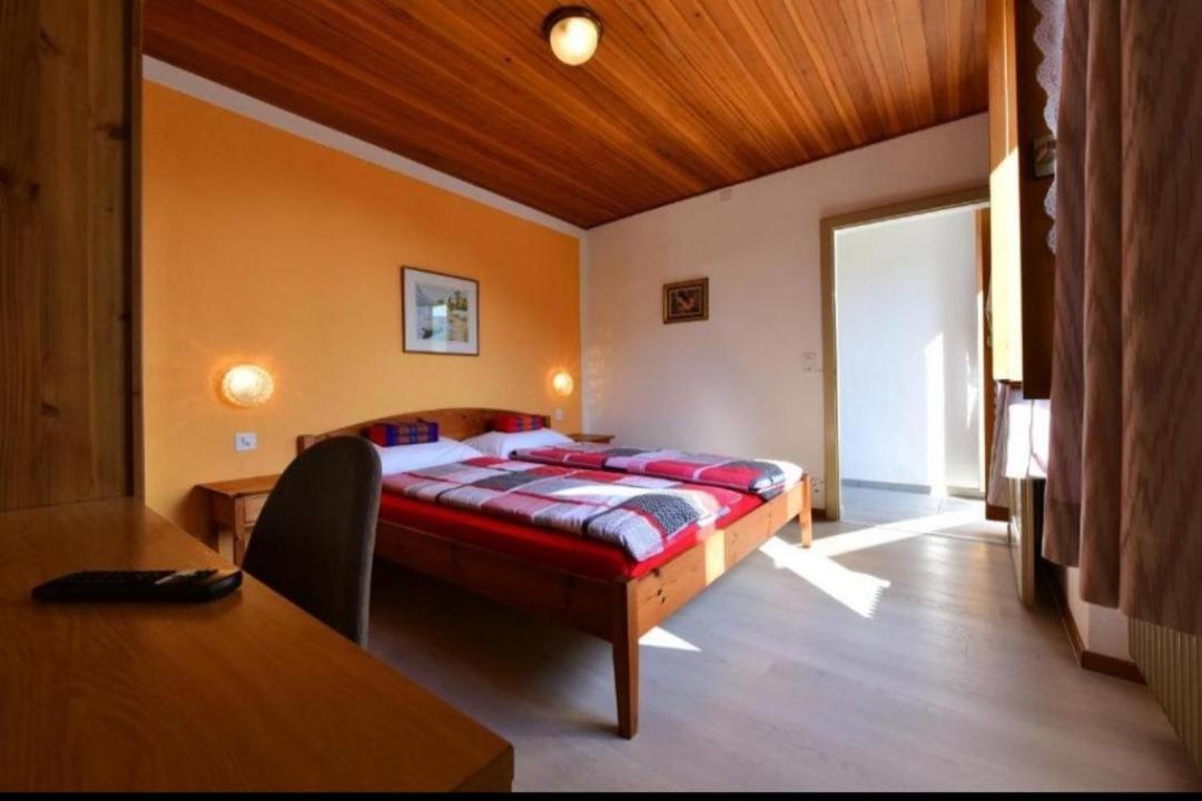 Hotel Pensione Serena Purasca Zewnętrze zdjęcie